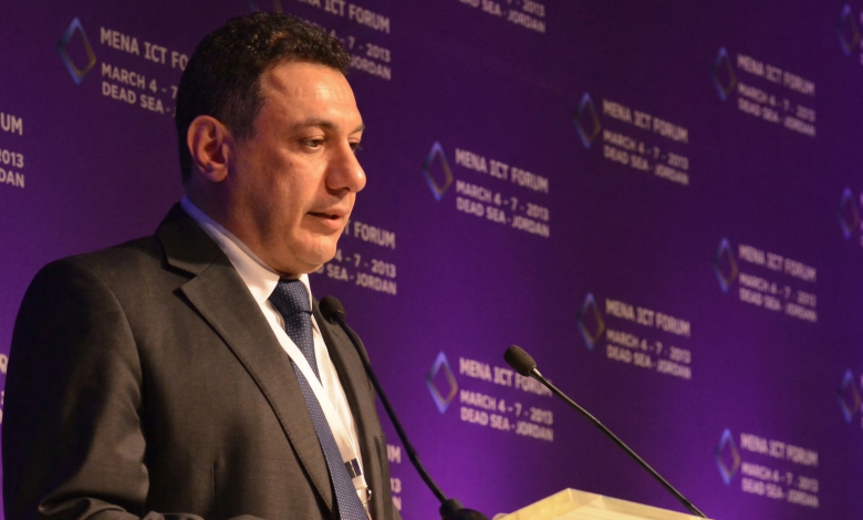 من هو نزار زكا ويكيبيديا | زوجته أولاده السيرة الذاتية