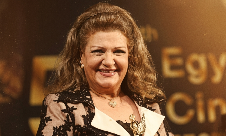 الفنانة ميمي جمال