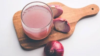 تجربتي مع ماء البصل للشعر | متى تظهر نتيجة ماء البصل على الشعر؟