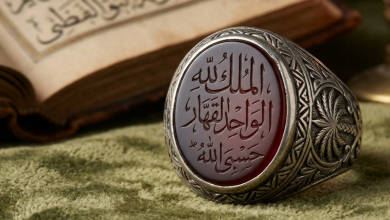ما هو النقش المكتوب على خاتم الامام علي